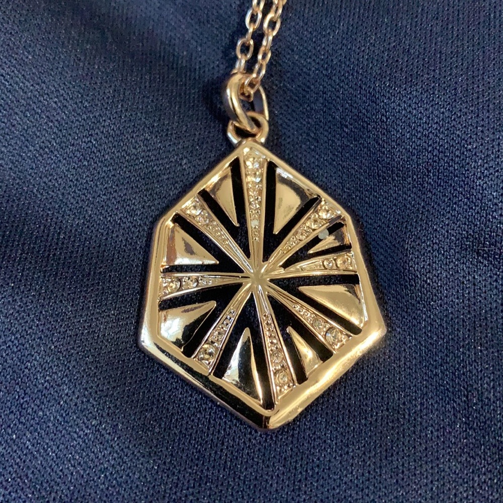 Rose gold toned necklace